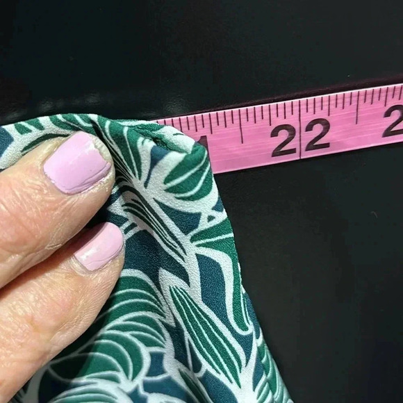 LOFT V-neck,Lined slinky thin strap tank top/tunic green floral print sleeveless - Picture 6 of 10